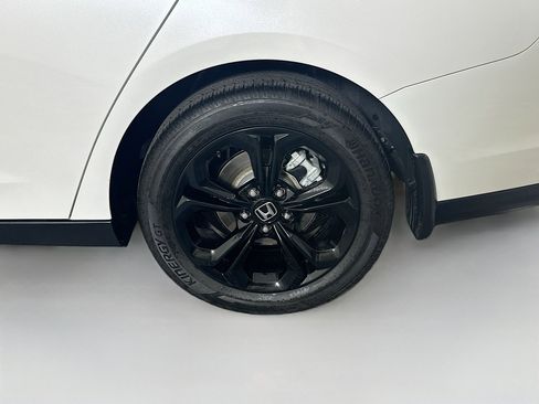 Used 2025 Honda Accord SE image 11