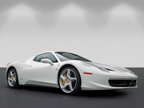 Certified 2014 Ferrari 458 Spider RWD image 9