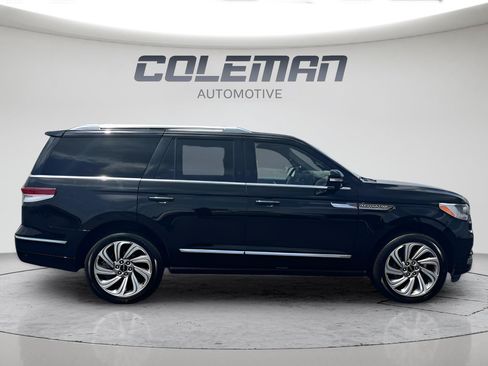 Used 2024 Lincoln Navigator Reserve AWD/4WD image 7