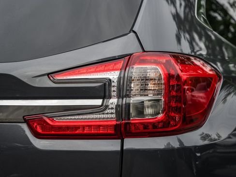 Used 2023 Subaru Ascent Limited image 6