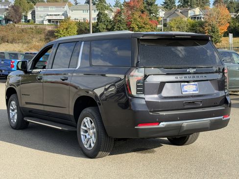 New 2026 Chevrolet Suburban LT w/ Comfort Package image 3