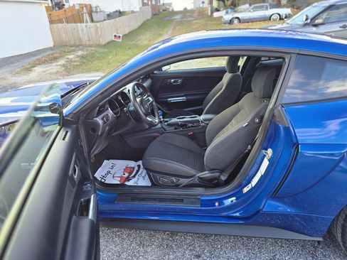 Used 2017 Ford Mustang GT image 15