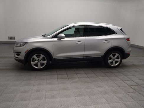 Used 2017 Lincoln MKC Premiere FWD image 2