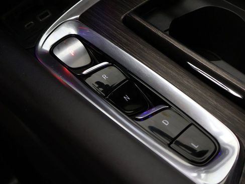 Used 2022 Buick Enclave Avenir w/ Avenir Technology Package image 65