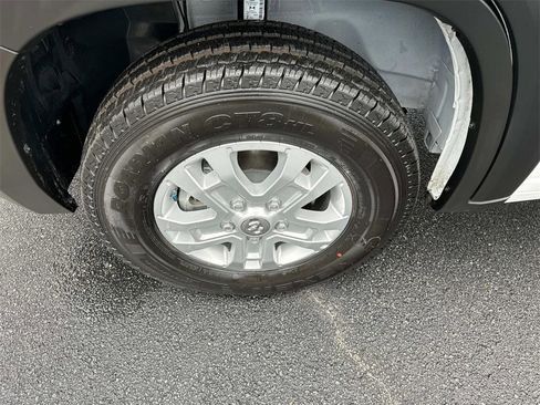 New 2024 RAM ProMaster 2500 w/ Quick Order Package 22H SLT+ image 11