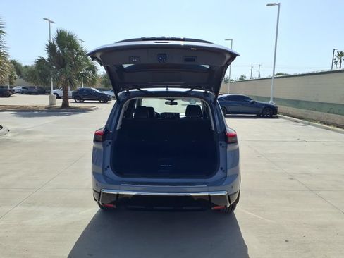 Used 2024 Nissan Rogue Platinum FWD image 20
