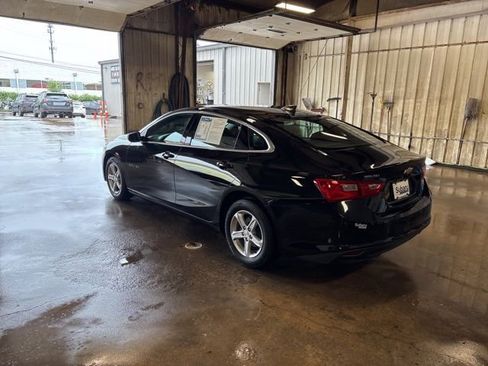 Used 2023 Chevrolet Malibu LS FWD image 5