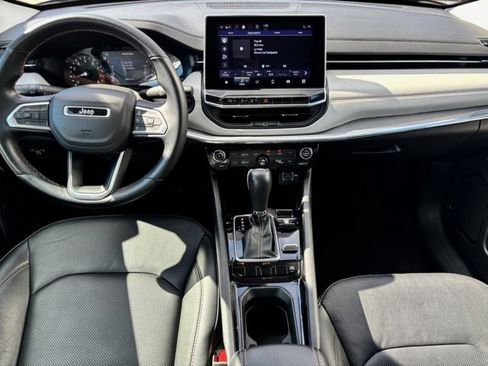 Used 2022 Jeep Compass Limited image 10