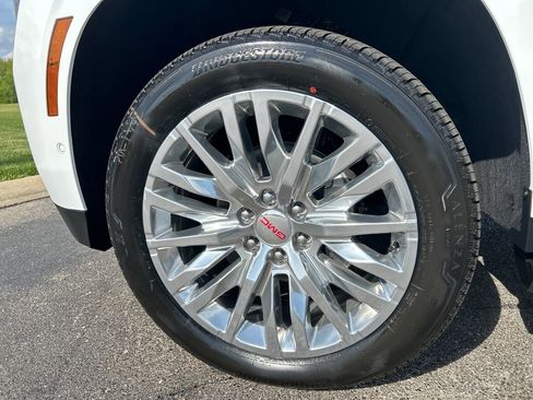 New 2026 GMC Yukon XL Elevation image 55