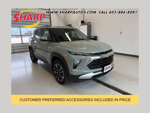 New 2026 Chevrolet TrailBlazer LT w/ Convenience Package AWD/4WD image 1