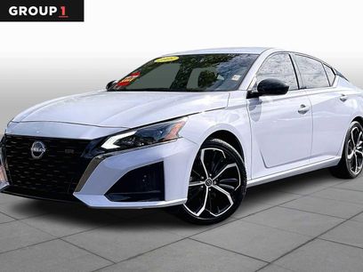 Used 2025 Nissan Altima 2.5 SR