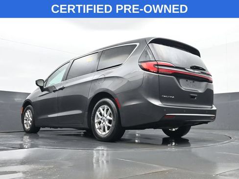 Used 2023 Chrysler Pacifica Touring-L FWD image 26