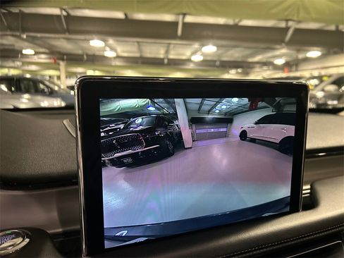 Used 2023 Lincoln Aviator AWD w/ Premium Package image 17