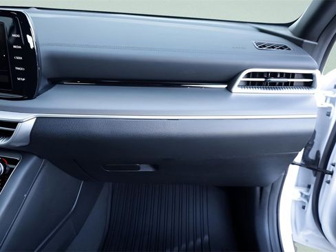 Used 2023 Kia K5 GT-Line image 39