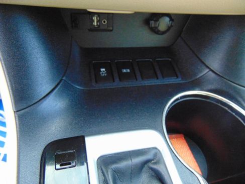 Used 2016 Toyota Highlander XLE FWD image 22