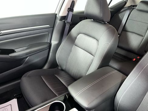 Used 2023 Nissan Altima 2.5 SV image 25