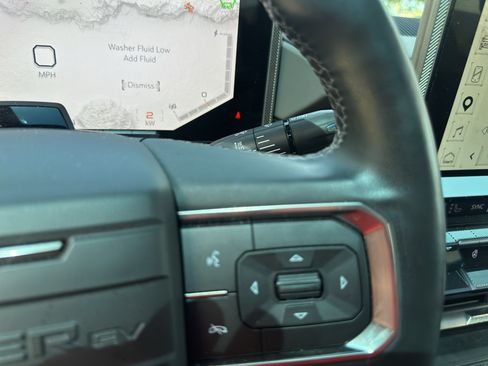 Used 2024 GMC Hummer EV 3X AWD/4WD image 26
