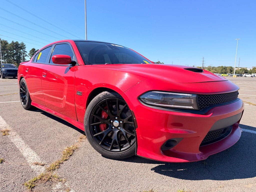 Used 2016 Dodge Charger SRT w/ Technology Group RWD image 1