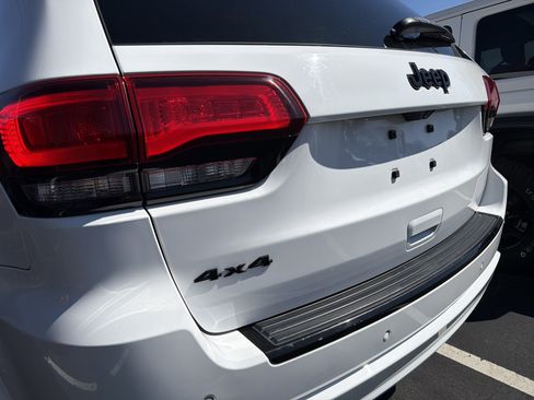 Used 2015 Jeep Grand Cherokee Altitude image 8