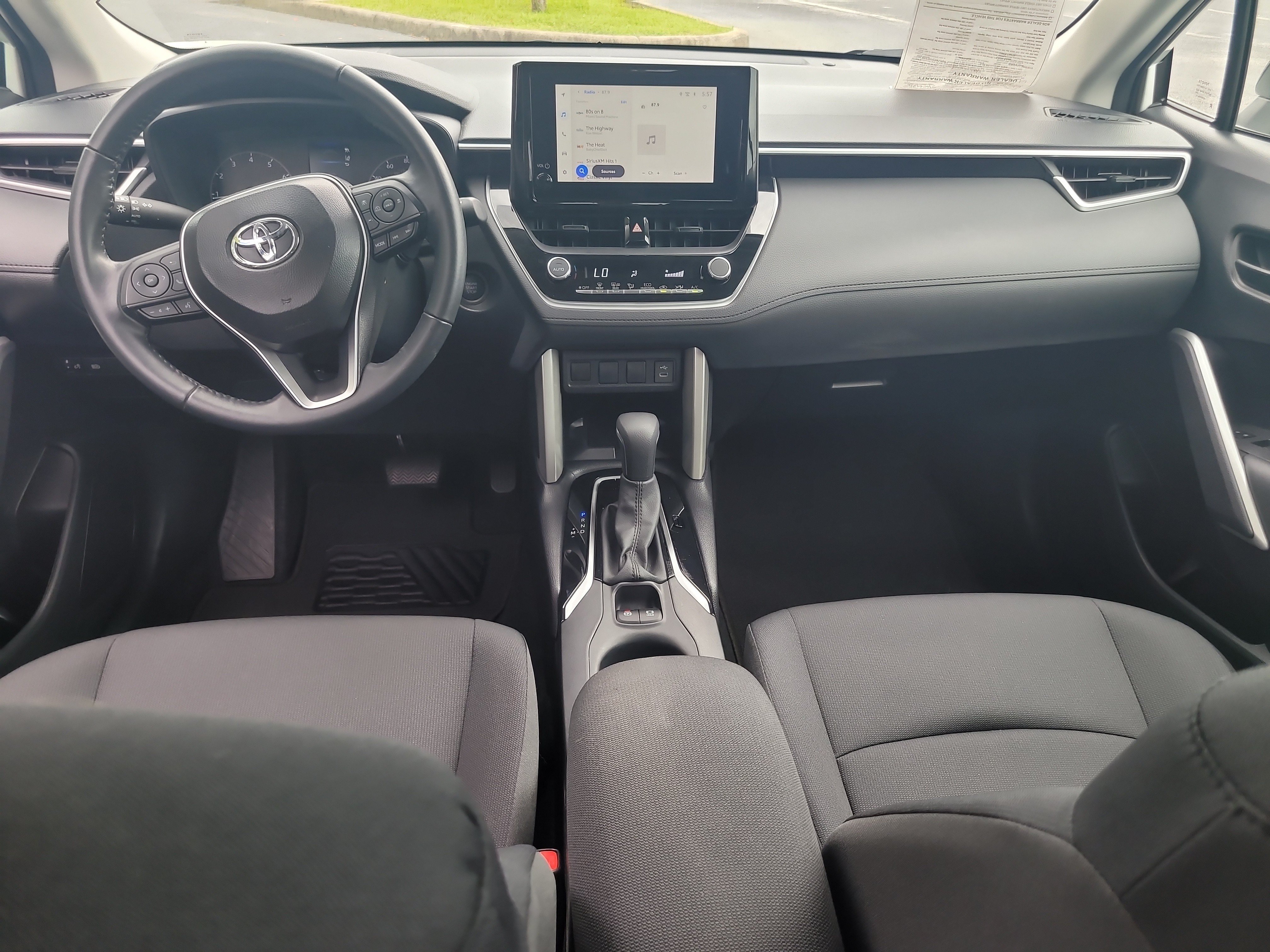 Certified 2025 Toyota Corolla Cross LE FWD image 15