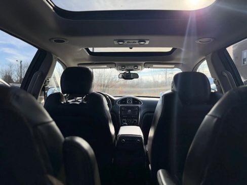 Used 2014 Buick Enclave Leather image 11
