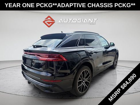 Used 2019 Audi Q8 Prestige w/ Adaptive Chassis Package AWD/4WD image 7