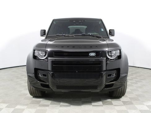 Used 2024 Land Rover Defender 110 X-Dynamic SE AWD/4WD image 42