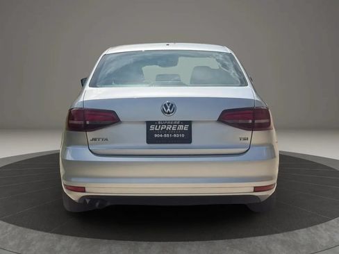 Used 2016 Volkswagen Jetta S FWD image 4