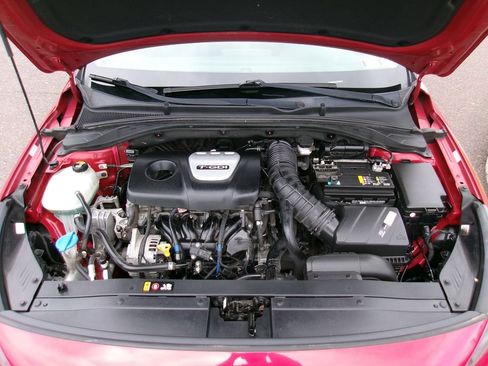 Used 2019 Hyundai Elantra GT N Line w/ Tech Package 03 FWD image 18