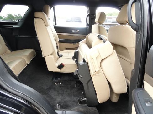 Used 2016 Ford Explorer 4WD image 8