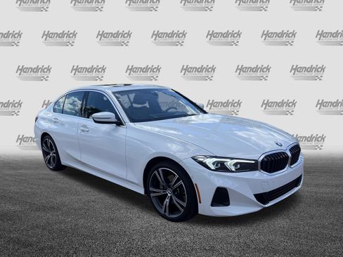 Certified 2024 BMW 330i Sedan RWD image 2