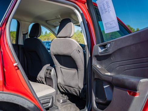 Certified 2021 Ford Escape SE w/ SE Sport Appearance Package image 13