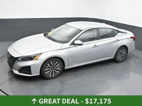 Used 2023 Nissan Altima 2.5 SV image 37