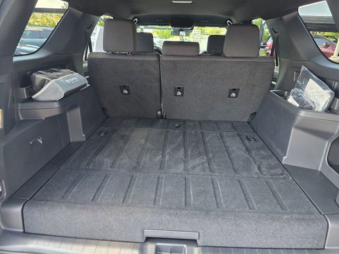 Used 2025 Toyota 4Runner TRD Off-Road image 28