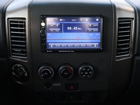 Used 2014 Nissan Titan S image 32