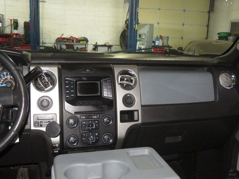 Used 2014 Ford F150 XLT w/ Equipment Group 302A Luxury image 39