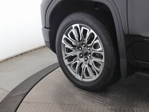 Used 2024 GMC Sierra 1500 Denali Ultimate image 13