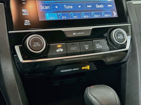 Used 2018 Honda Civic EX image 22