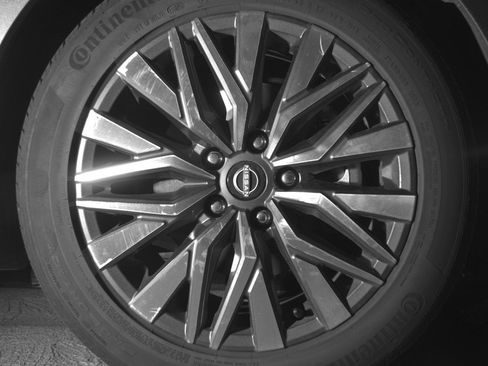 Used 2025 Nissan Altima 2.5 SV image 13