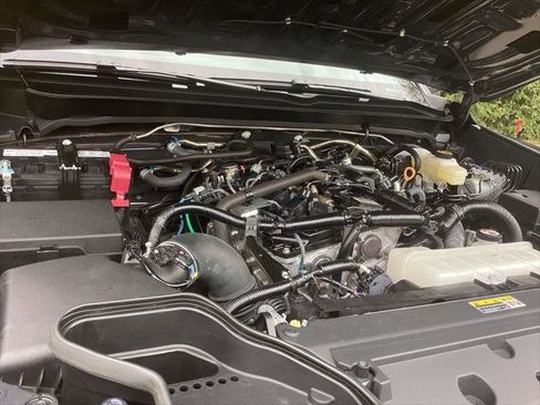 Certified 2025 Toyota Tacoma TRD Sport AWD/4WD image 19