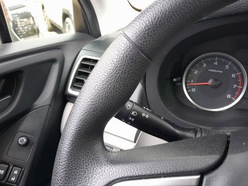 Used 2018 Subaru Forester 2.5i Premium w/ All-Weather Package image 19