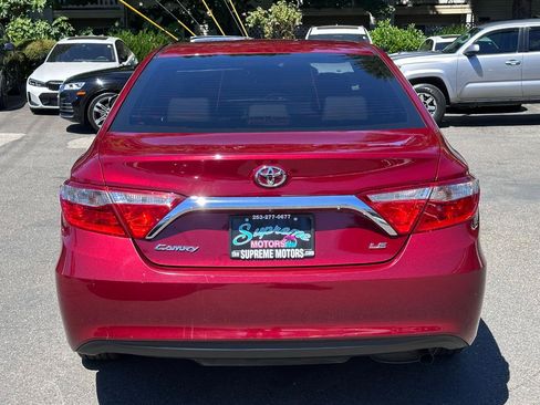 Used 2017 Toyota Camry LE FWD image 11