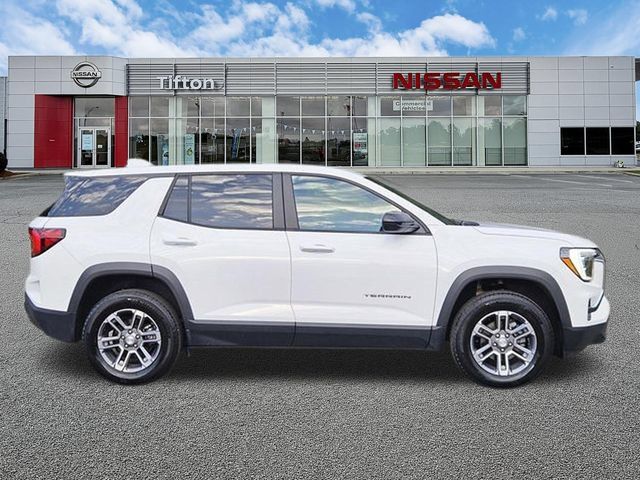 Used 2026 GMC Terrain Elevation FWD image 3