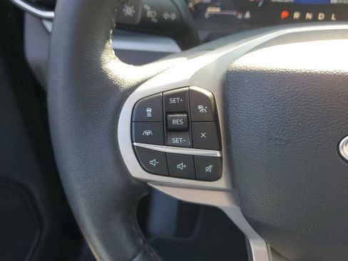 Used 2023 Ford Explorer XLT w/ Equipment Group 202A image 25