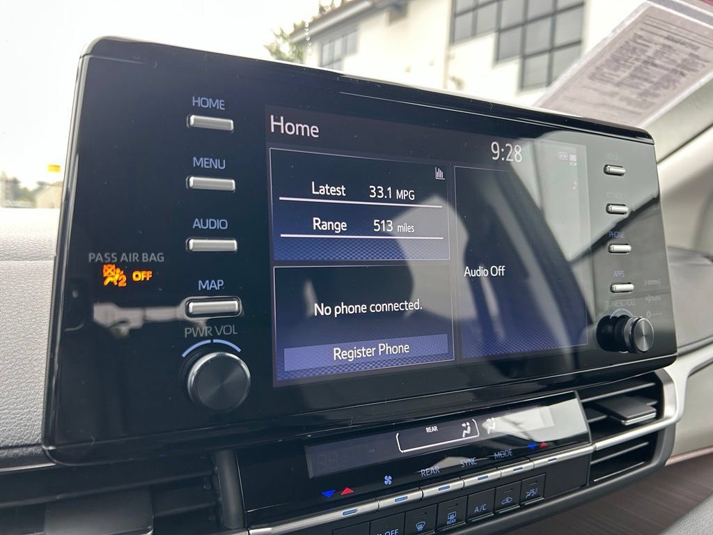 Certified 2024 Toyota Sienna LE AWD/4WD image 24