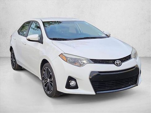 Used 2015 Toyota Corolla S FWD image 3