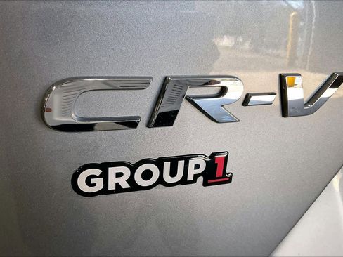 Used 2017 Honda CR-V Touring image 10