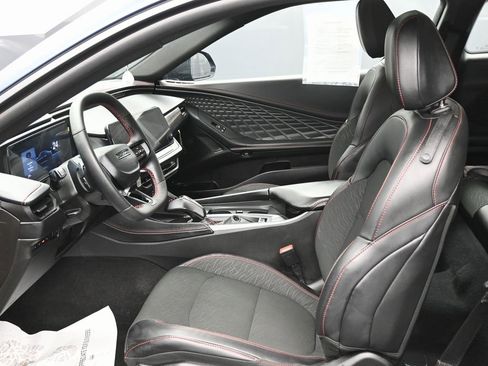 Used 2025 Dodge Charger R/T w/ Sun & Sound Package image 16