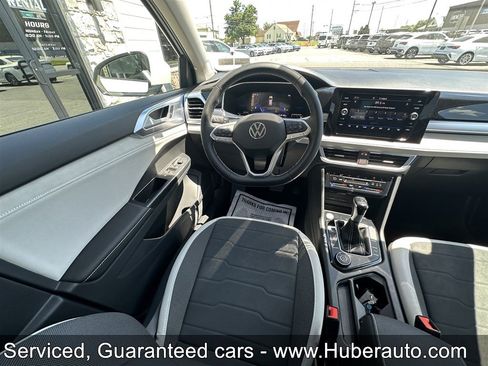 Used 2026 Volkswagen Taos SE AWD/4WD image 27