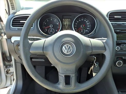 Used 2013 Volkswagen Golf 2.5L image 18